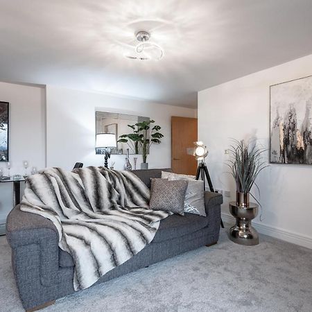 Luxurious River View Apartment With Terrace Worcester Zewnętrze zdjęcie