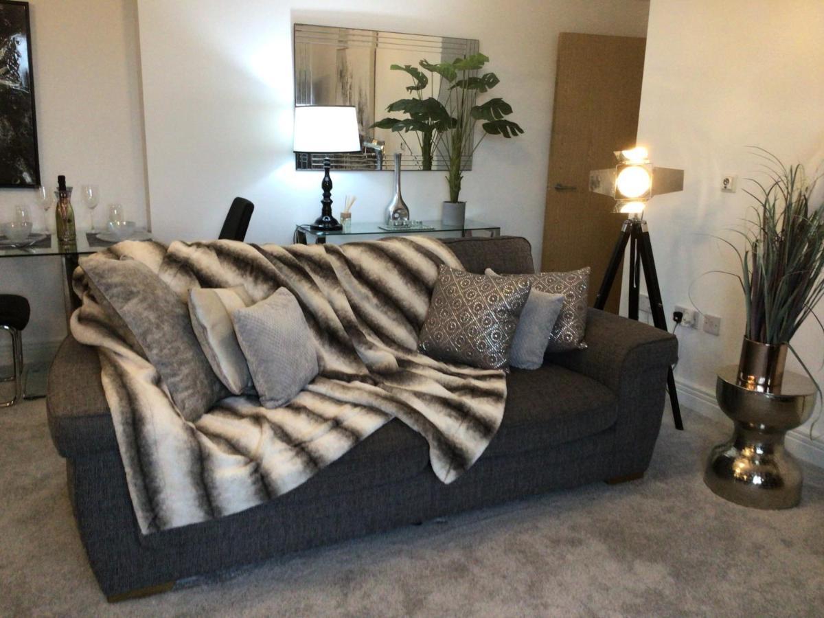 Luxurious River View Apartment With Terrace Worcester Zewnętrze zdjęcie