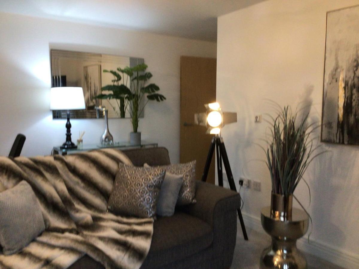 Luxurious River View Apartment With Terrace Worcester Zewnętrze zdjęcie