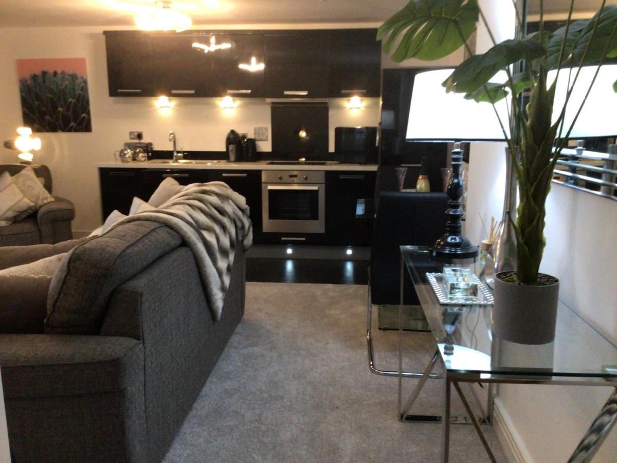 Luxurious River View Apartment With Terrace Worcester Zewnętrze zdjęcie