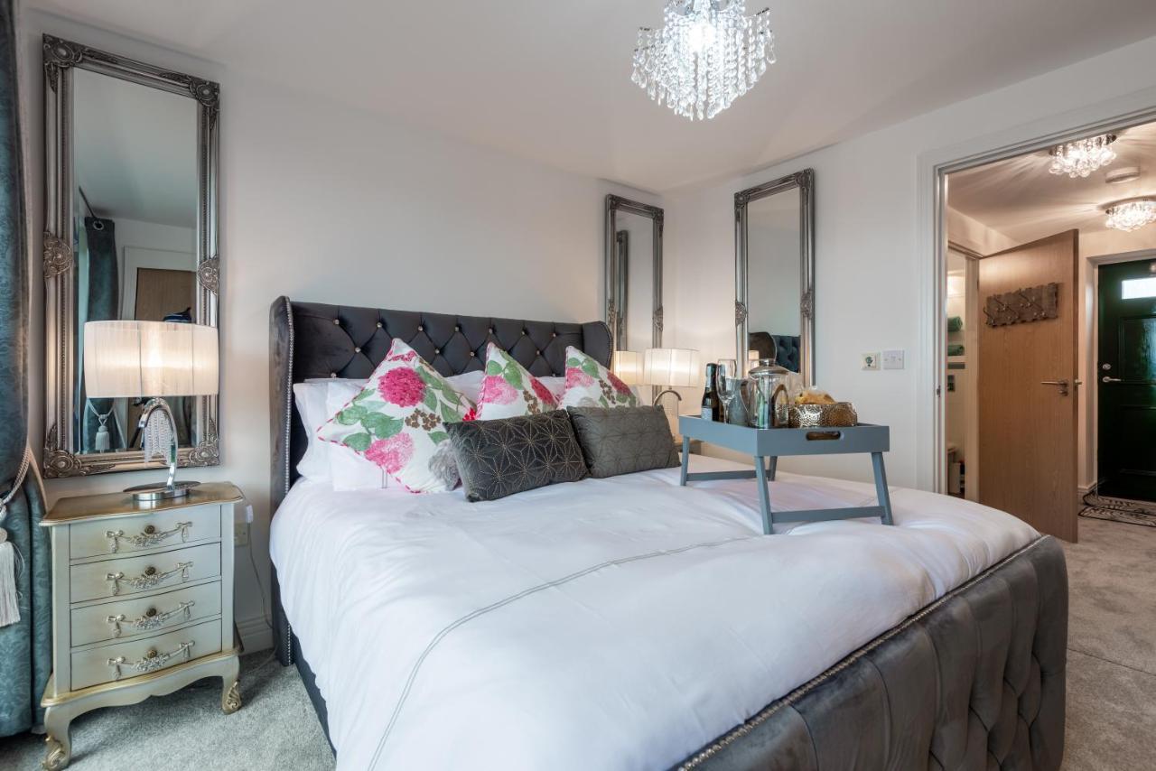 Luxurious River View Apartment With Terrace Worcester Zewnętrze zdjęcie